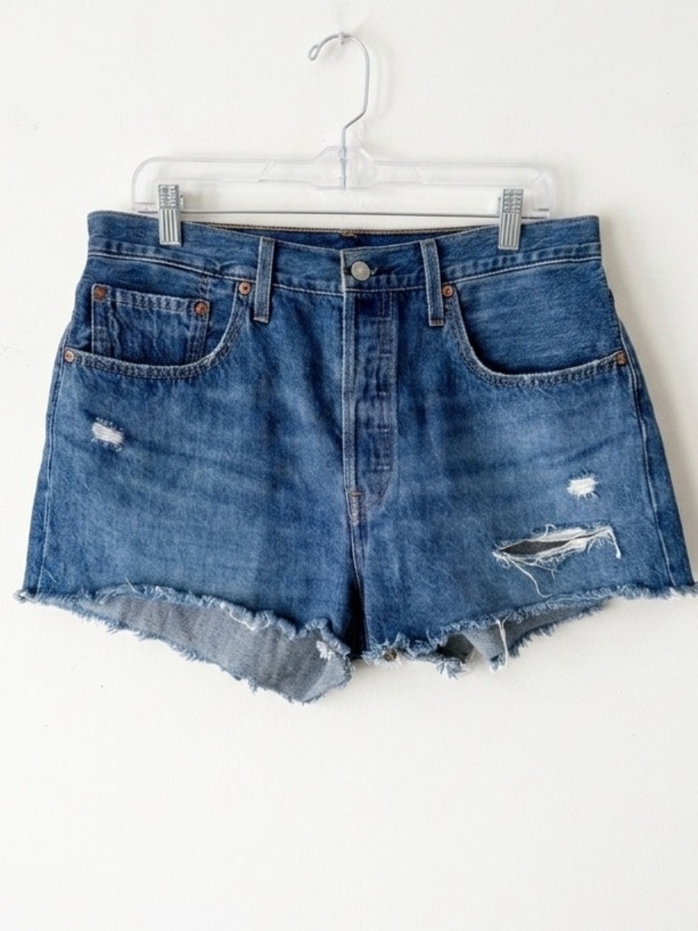 Levi's 501 Cut Offs Raw Hem Distressed High-Waisted Button Fly Shorts Size 31